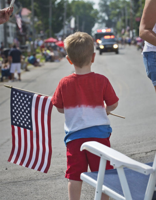 Marching bands, antique trucks highlight parades